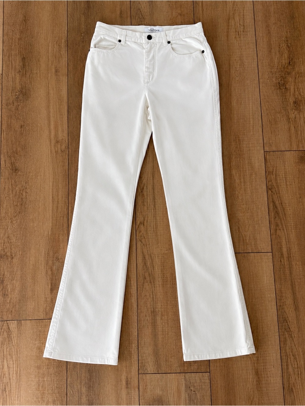 Max Mara Cream Bootcut Jeans US 6 IT 40 Made in Italy Stretch Cotton